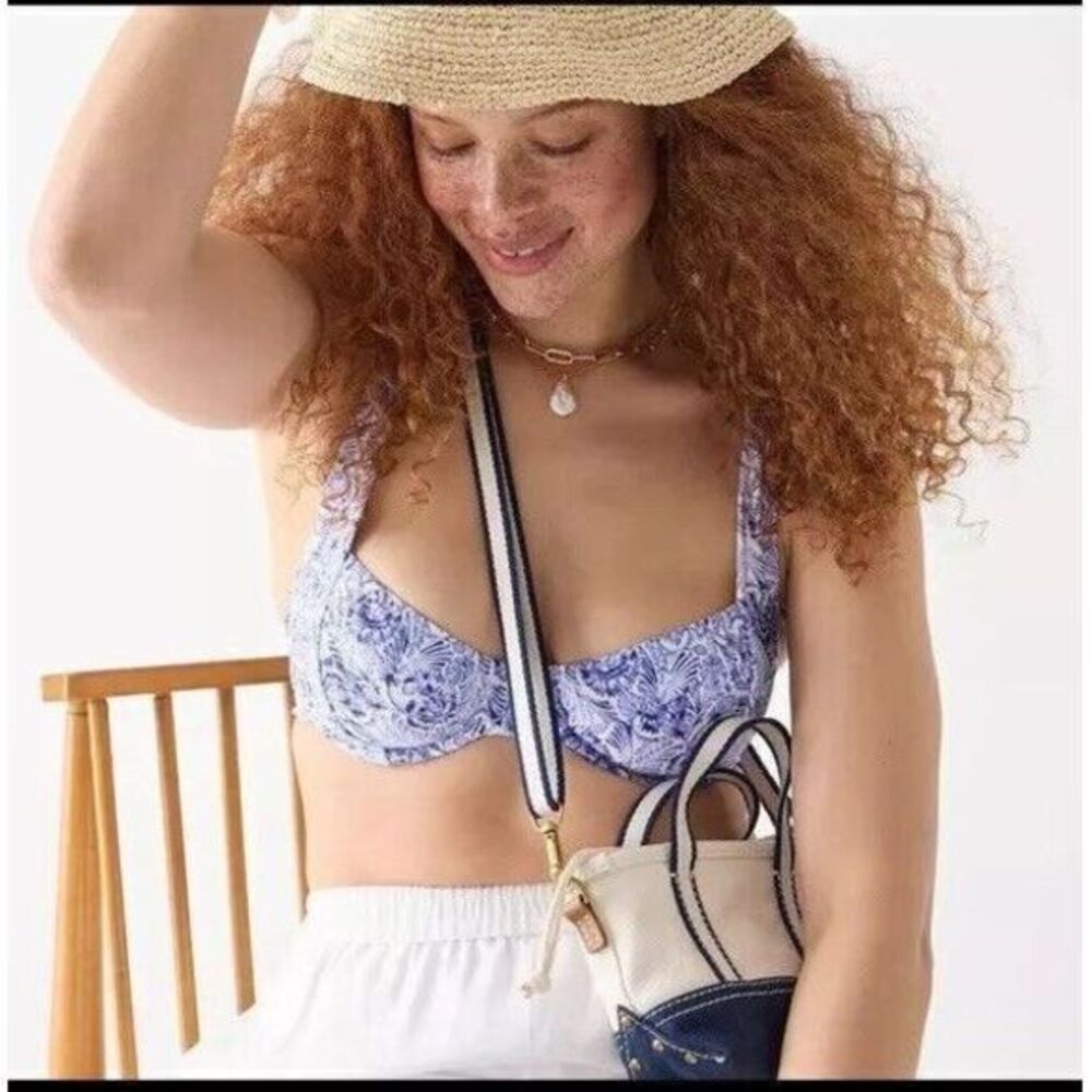 JCrew Cross-back‎ Underwire Bikini Top. Size 42D